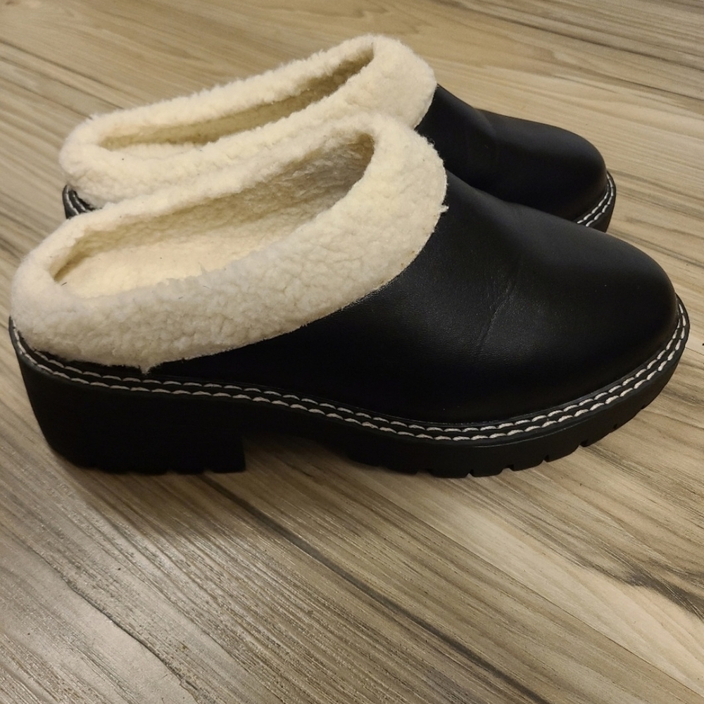 Women's Black Shearling Clogs